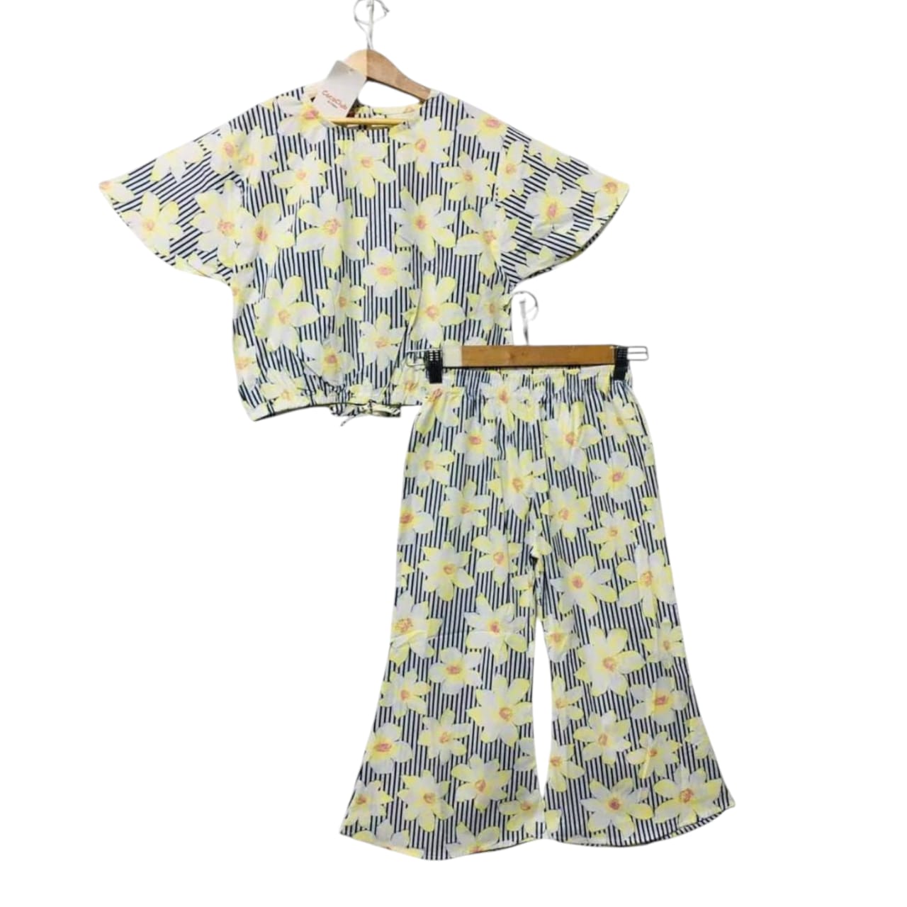 Floral Grey Girls Skate Fish